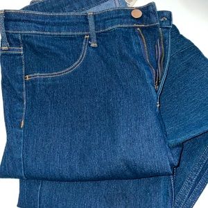 NWOT H&M’s Dark Blue Skinny Ankle